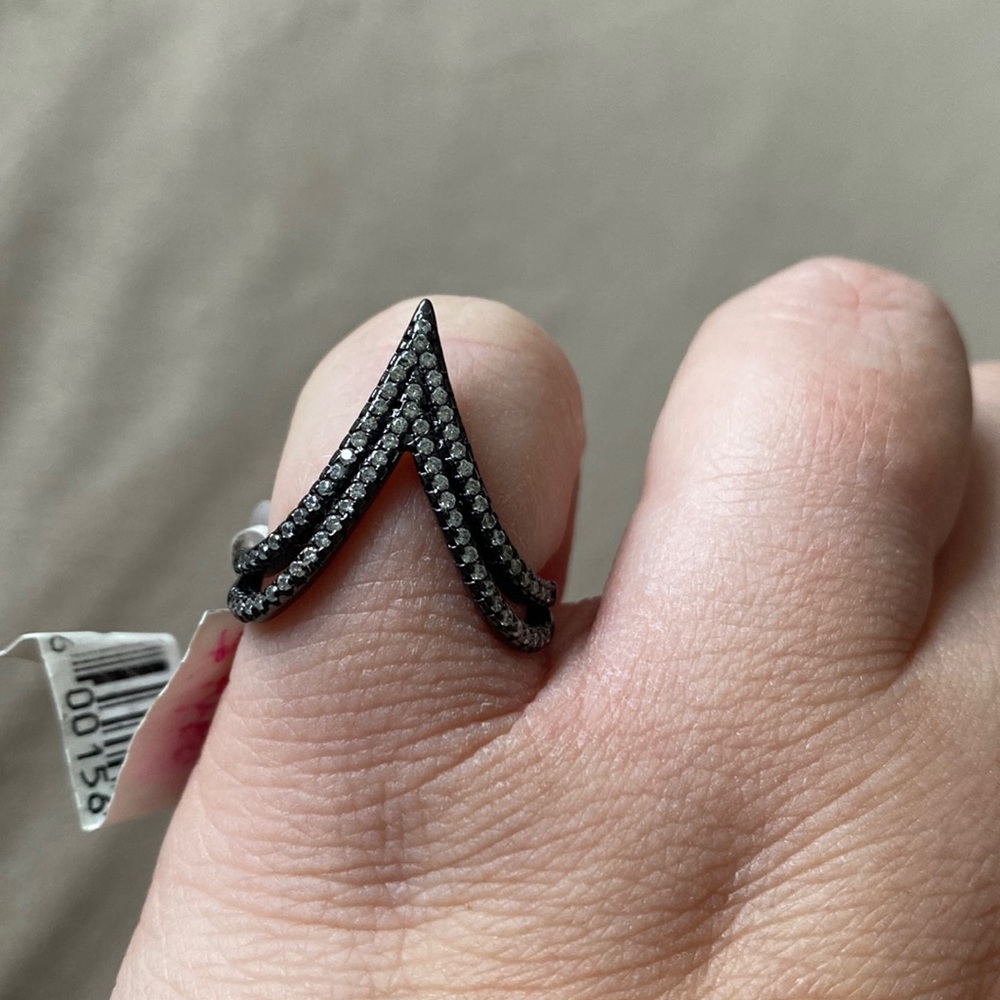 Black V-Shaped Ring